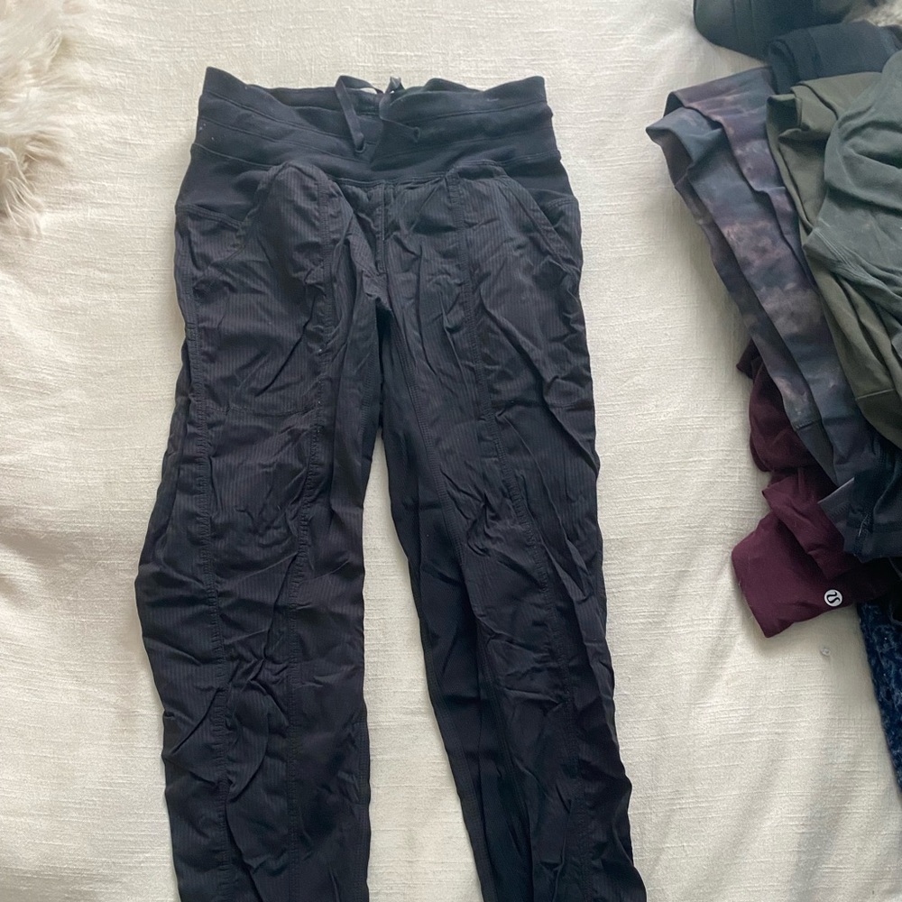 Lulu black jogger size 2